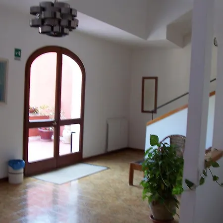 Hotel La Feluca 2*